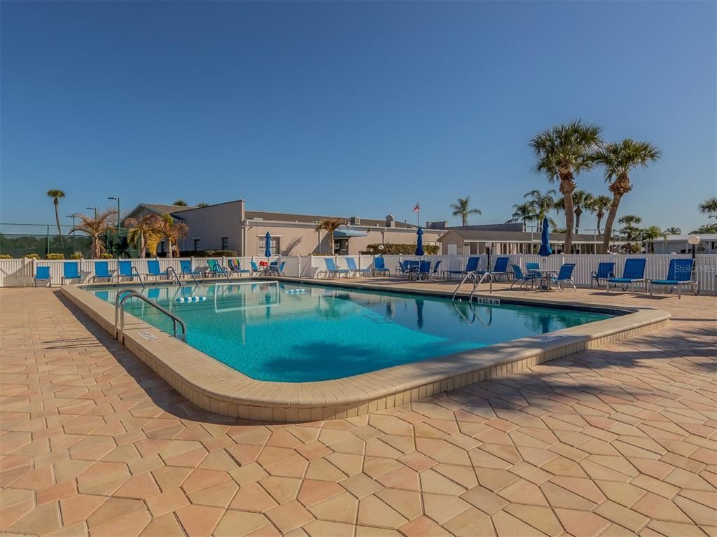 Exterior, Pool
