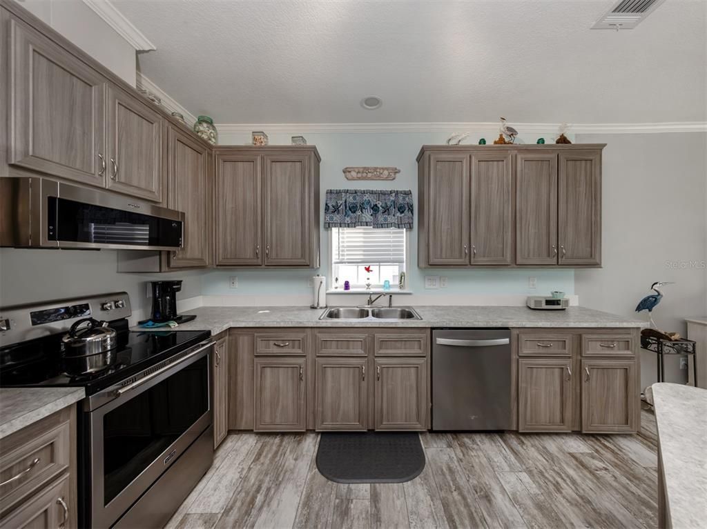 Interior, Kitchen, Stainless Steel Appliances, Wood Texture Flooring