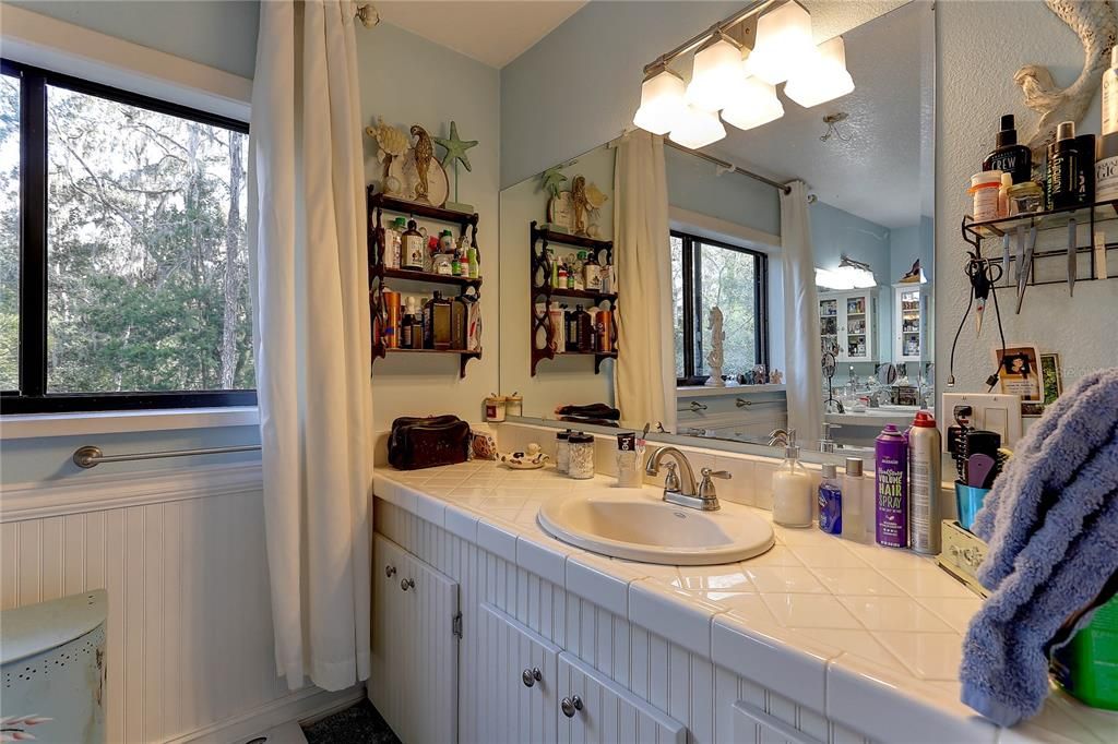 Bathroom, Interior, Tile Countertops