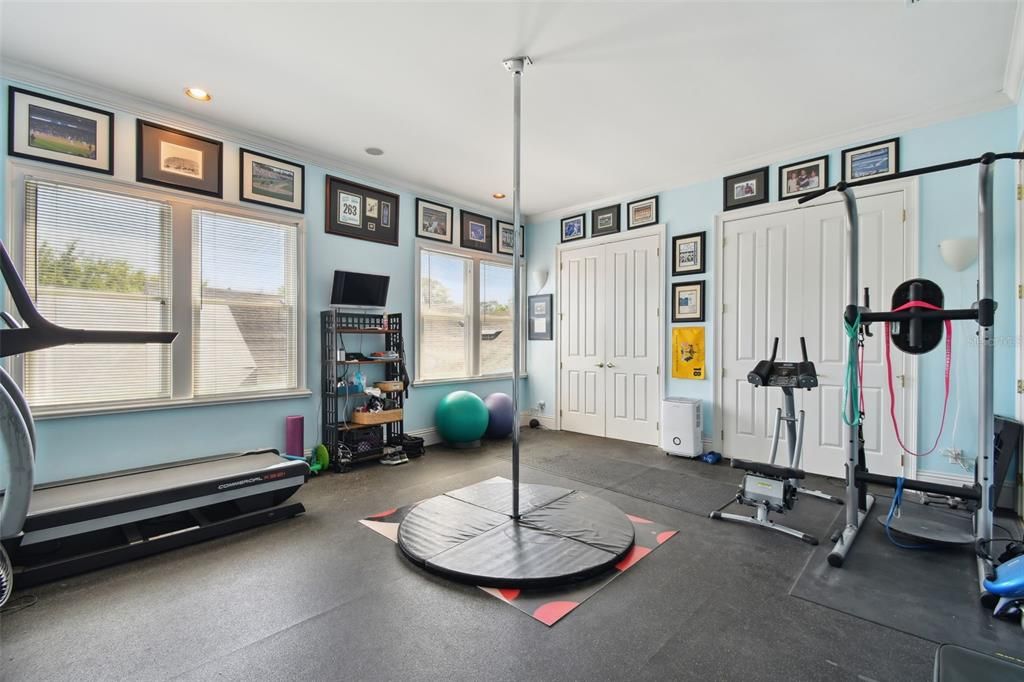 Fitness Equipment, Interior, Recessed Lighting
