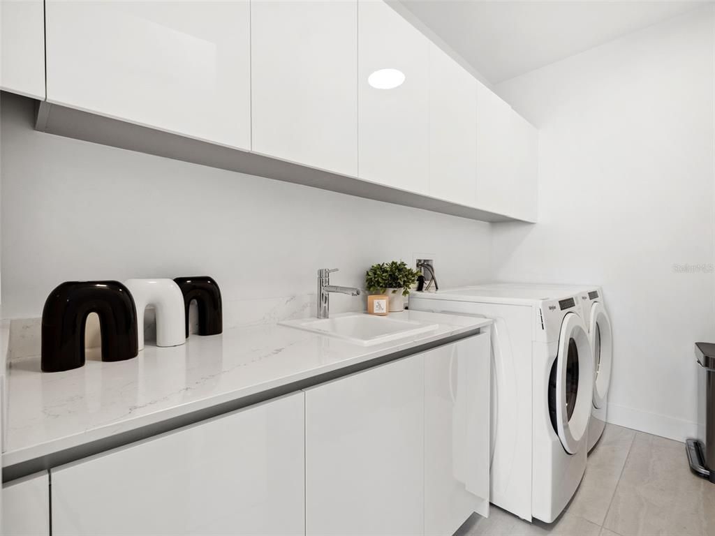 Interior, Recessed Lighting, Washer