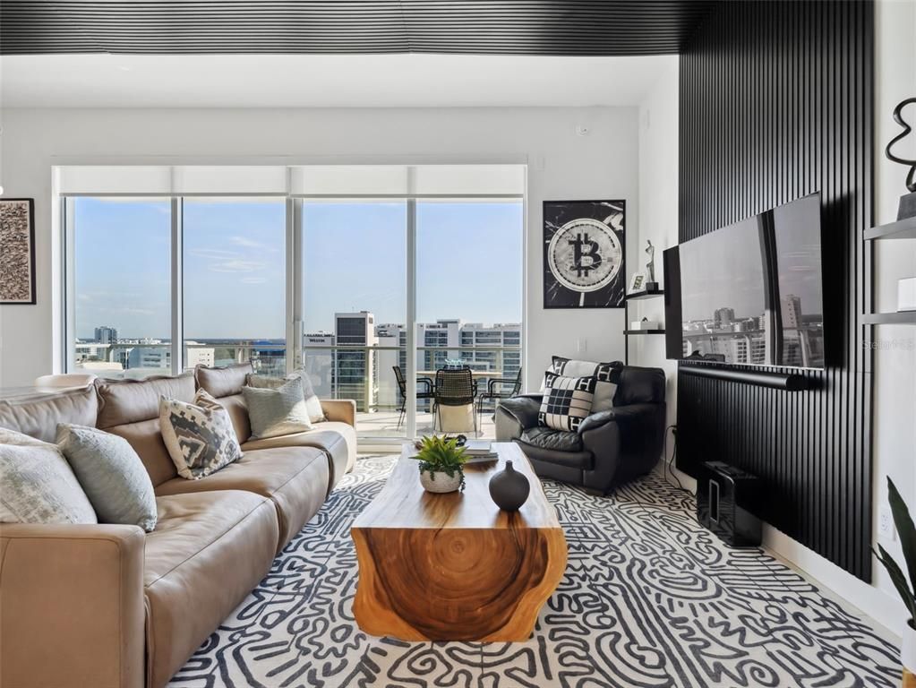 Interior, Living room, Water