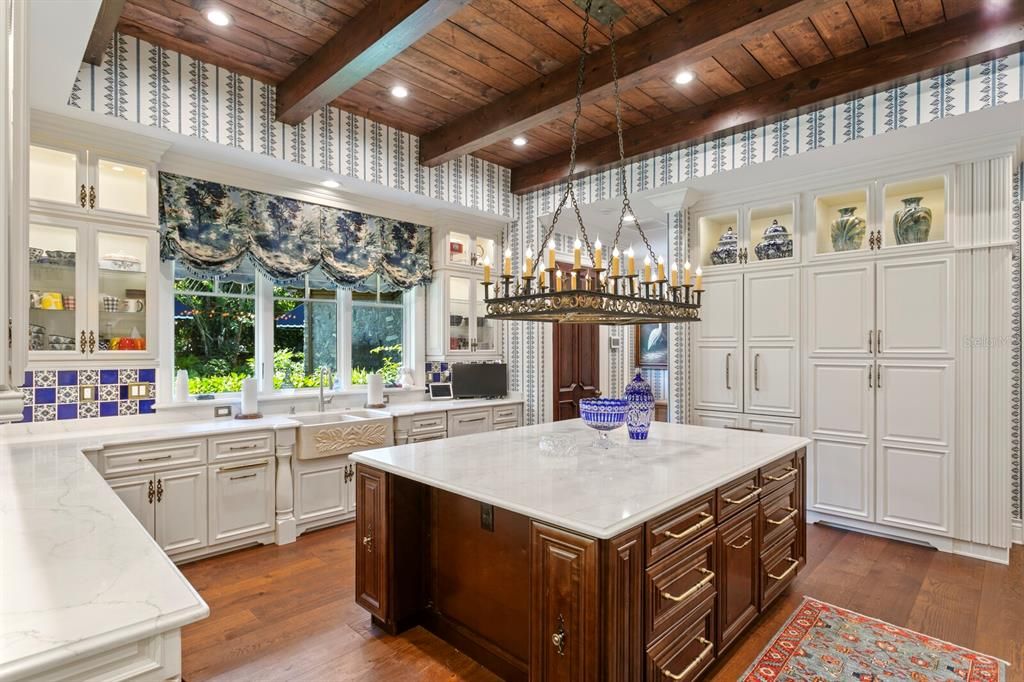 Chandelier, Interior, Kitchen, Pendant Lights, Recessed Lighting, Wooden Beams, Wooden Ceilings, Wood Texture Flooring