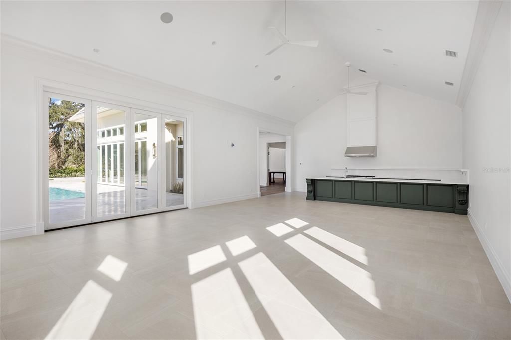Empty room, Interior, Recessed Lighting