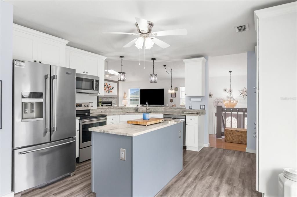 Chandelier, Interior, Kitchen, Pendant Lights, Stainless Steel Appliances, Wood Texture Flooring
