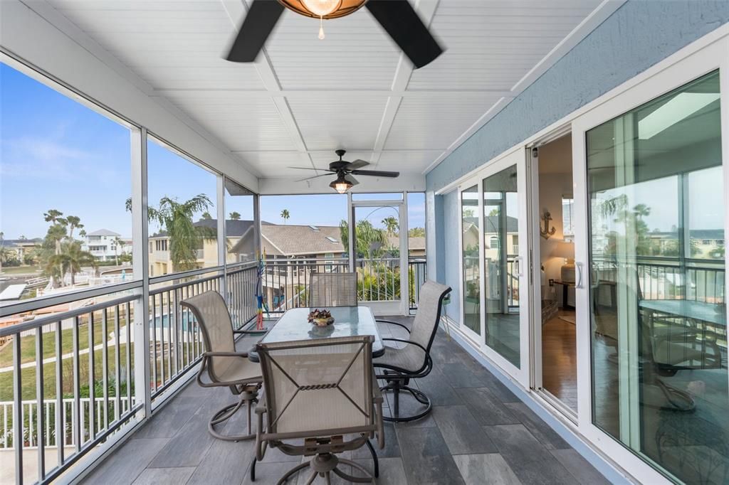 Interior, Sun Room, Water, Wood Texture Flooring