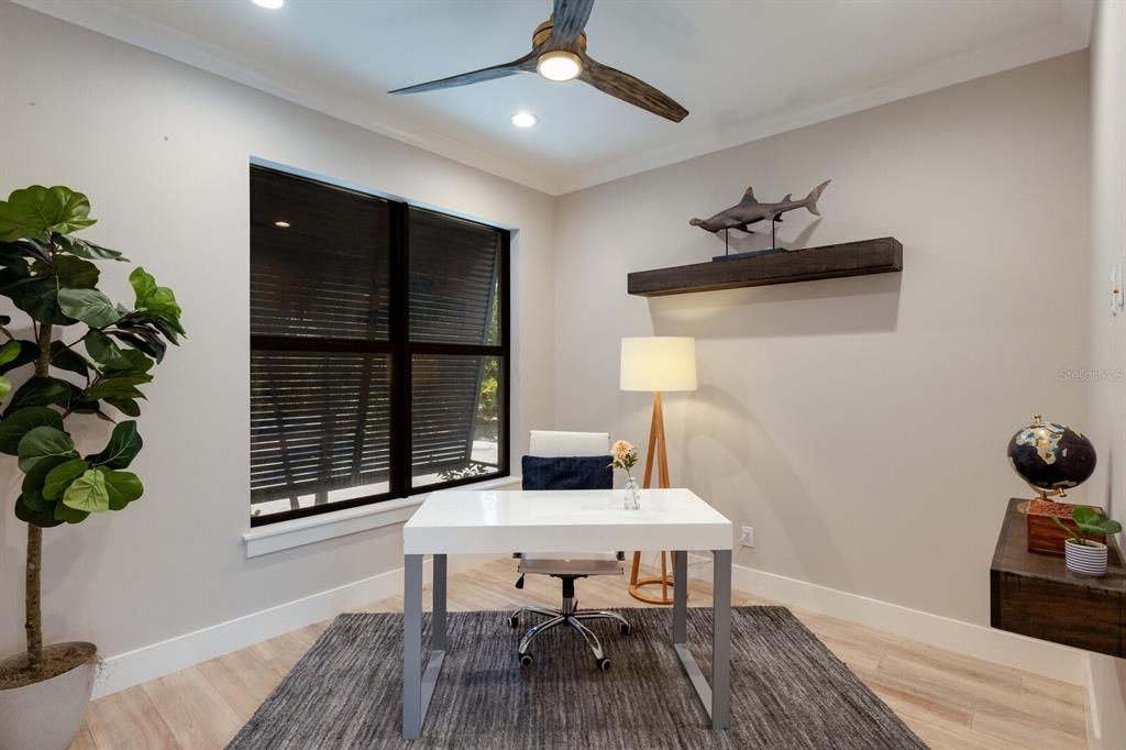 Home Office, Interior, Recessed Lighting, Wood Texture Flooring