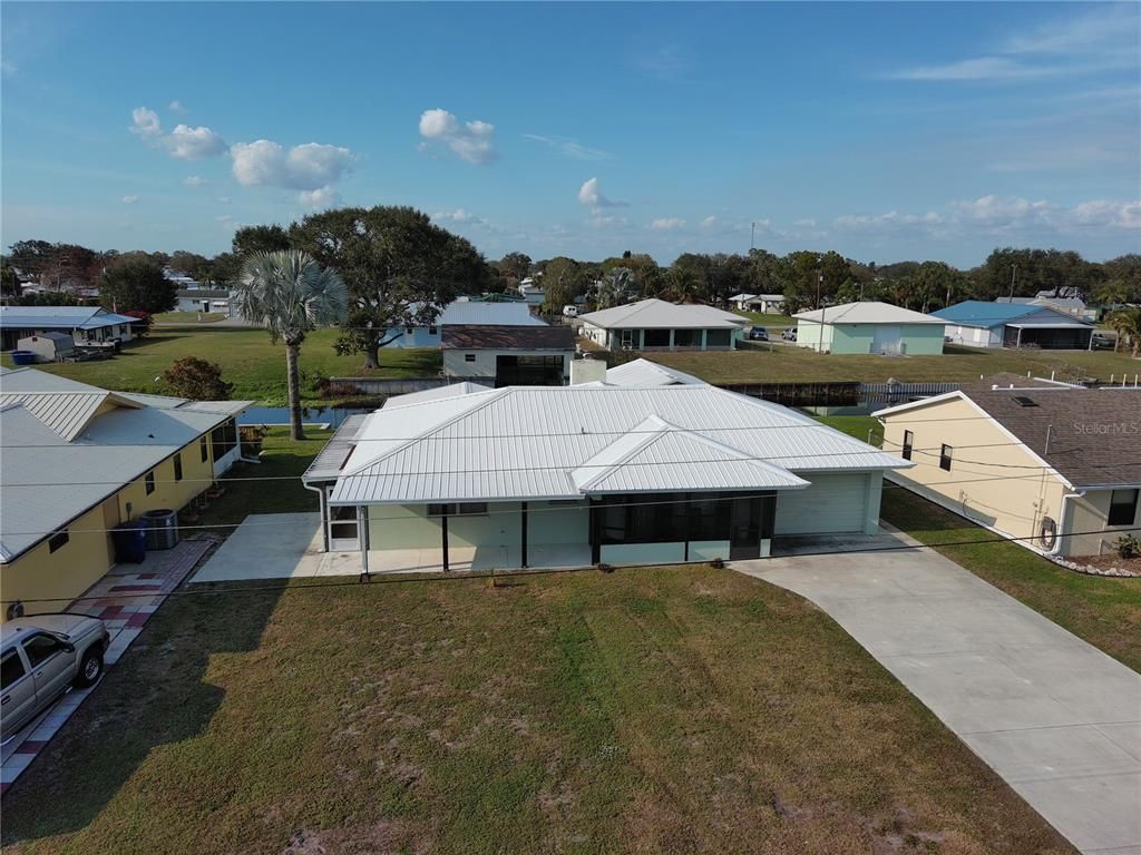 Exterior, Drone
