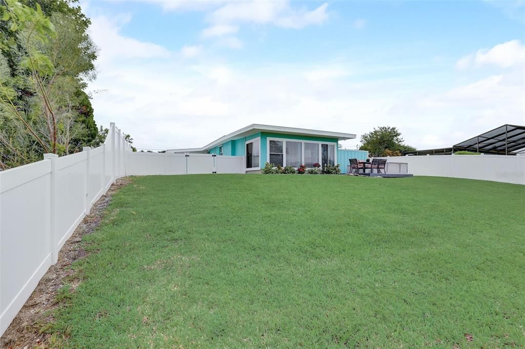 Backyard, Exterior