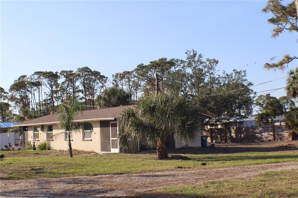 Backyard, Exterior
