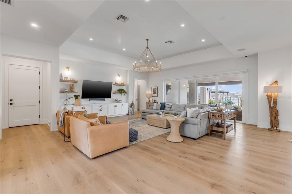 Chandelier, Interior, Living room, Recessed Lighting, Wood Texture Flooring