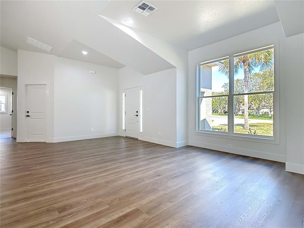 Empty room, Interior, Recessed Lighting, Wood Texture Flooring