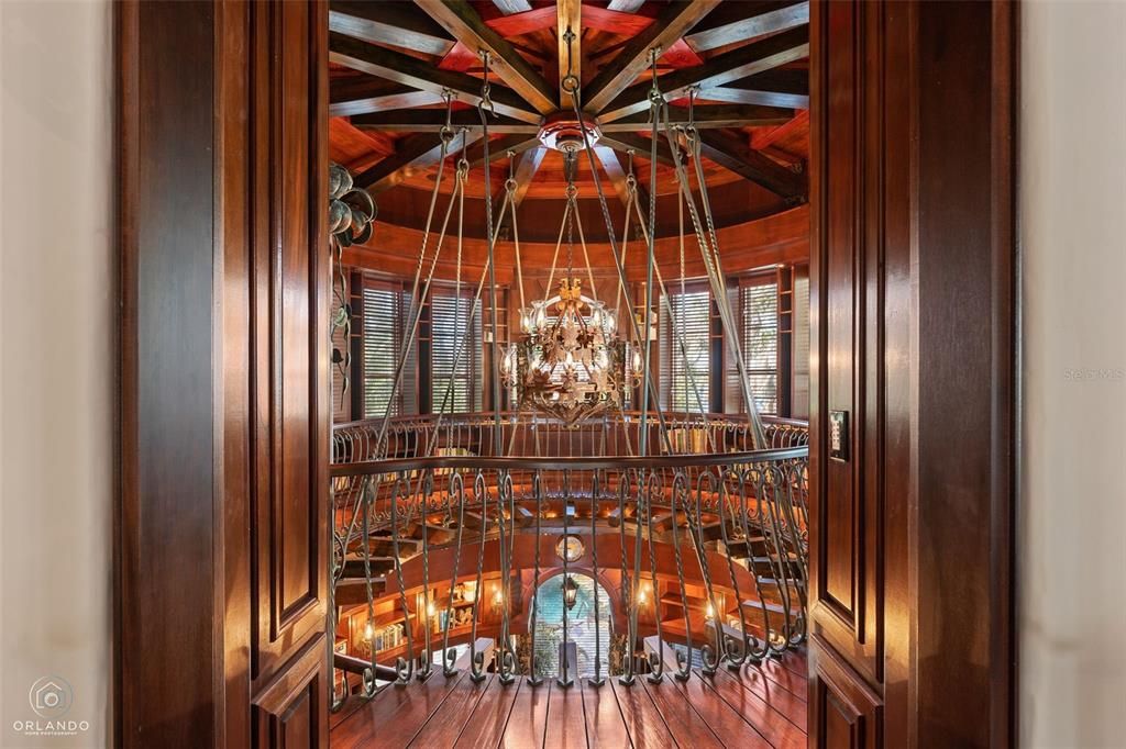 Chandelier, Interior