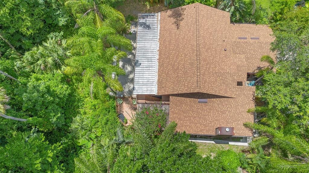 Exterior, Drone