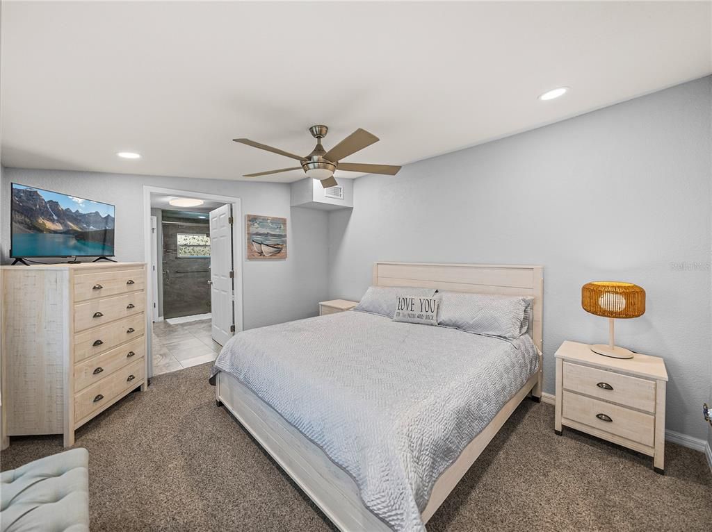 Bedroom, Interior, Recessed Lighting
