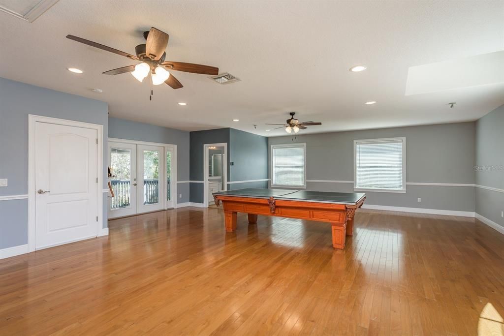 Billiard Table, Game Room, Interior, Recessed Lighting, Wood Texture Flooring