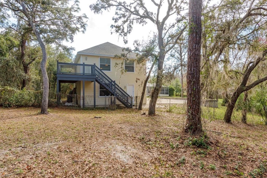 Backyard, Exterior