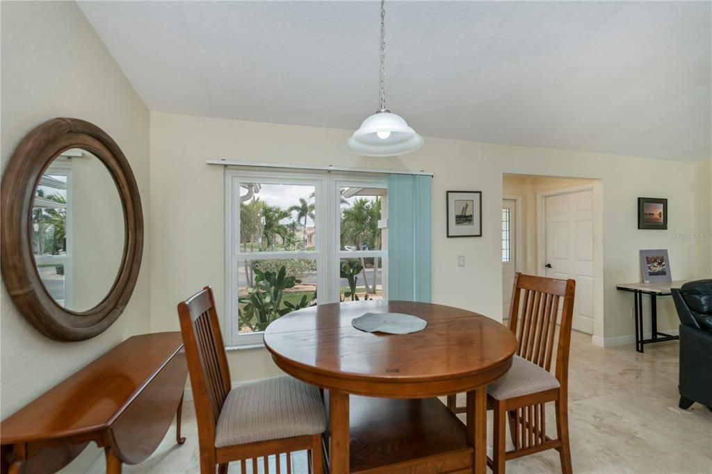 Dining room, Interior, Pendant Lights