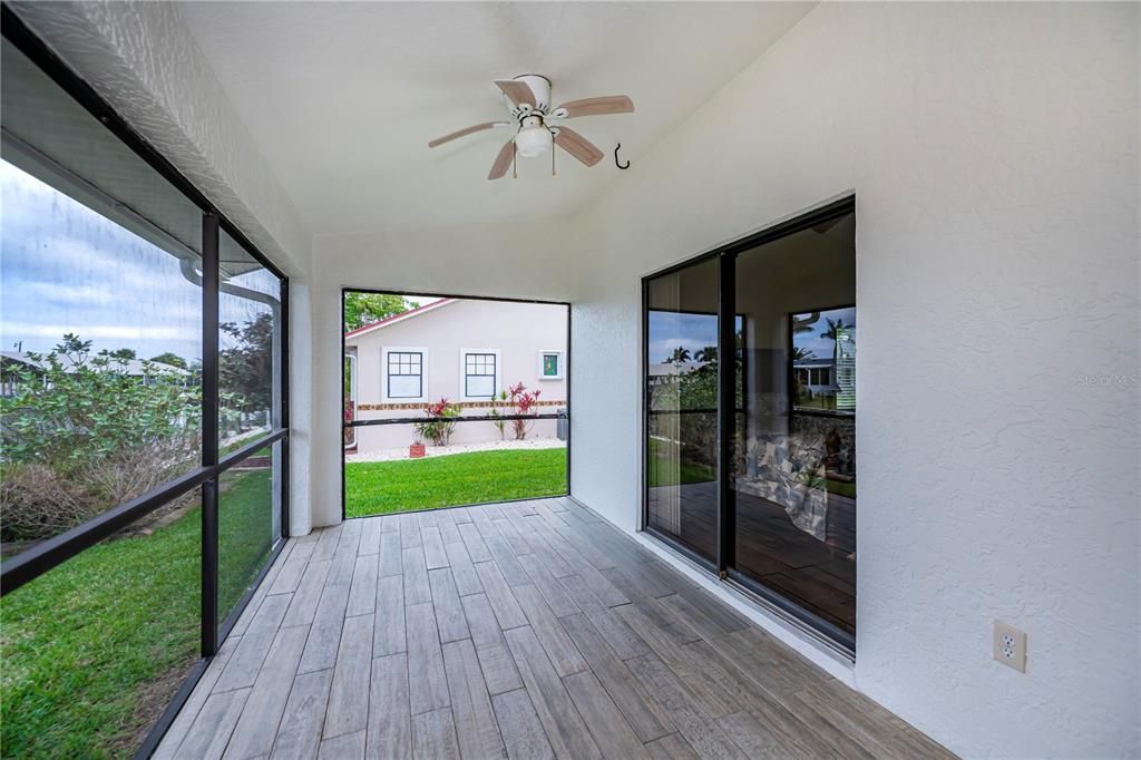 Interior, Sun Room, Wood Texture Flooring