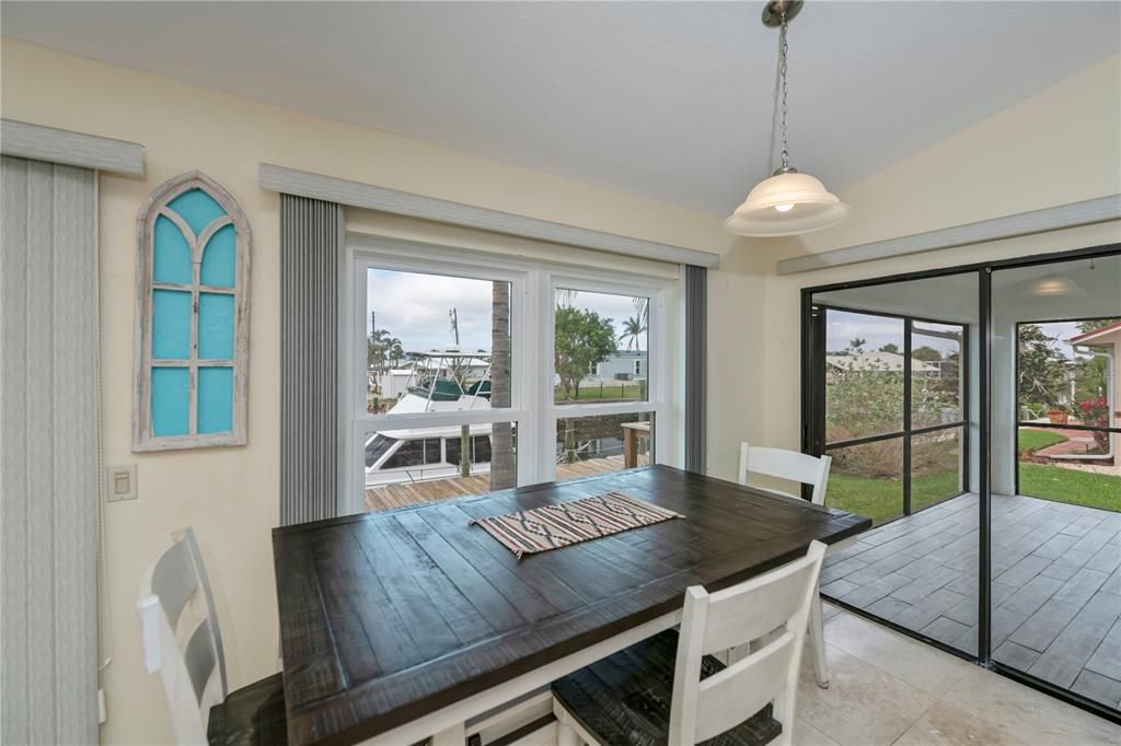 Dining room, Interior, Pendant Lights