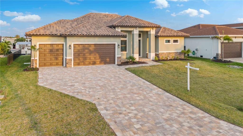 Attached, Backyard, Exterior, Facade, Mediterranean