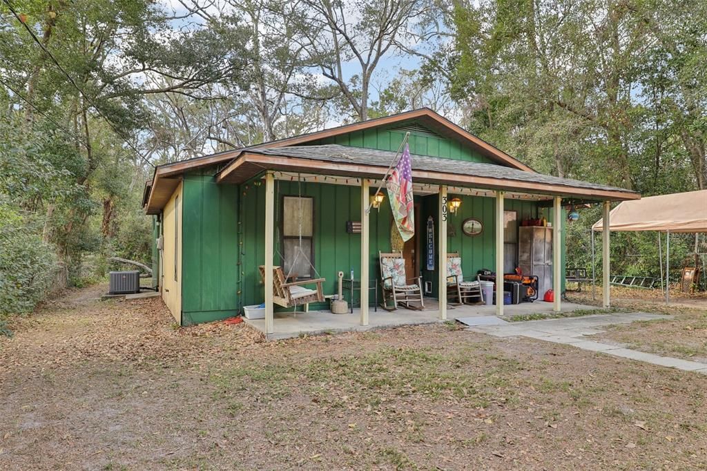 Backyard, Exterior