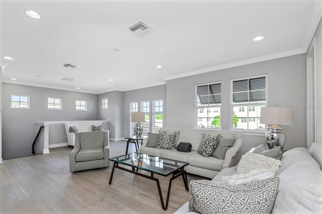 Interior, Living room, Recessed Lighting, Wood Texture Flooring