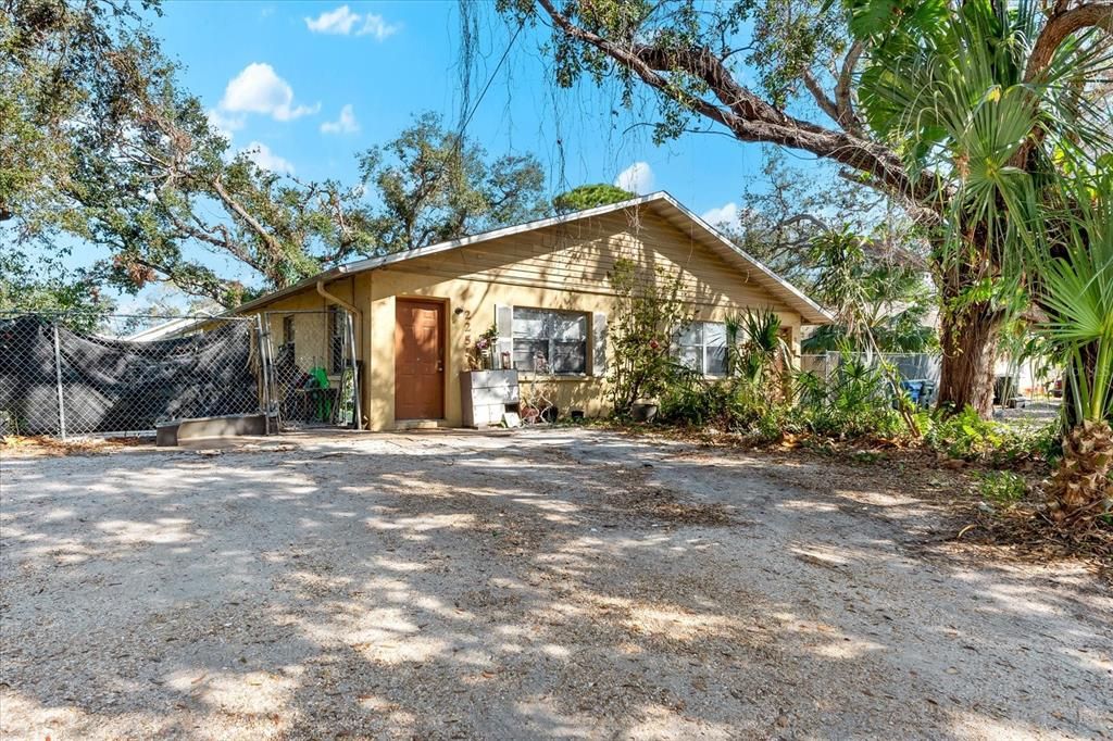 Backyard, Exterior