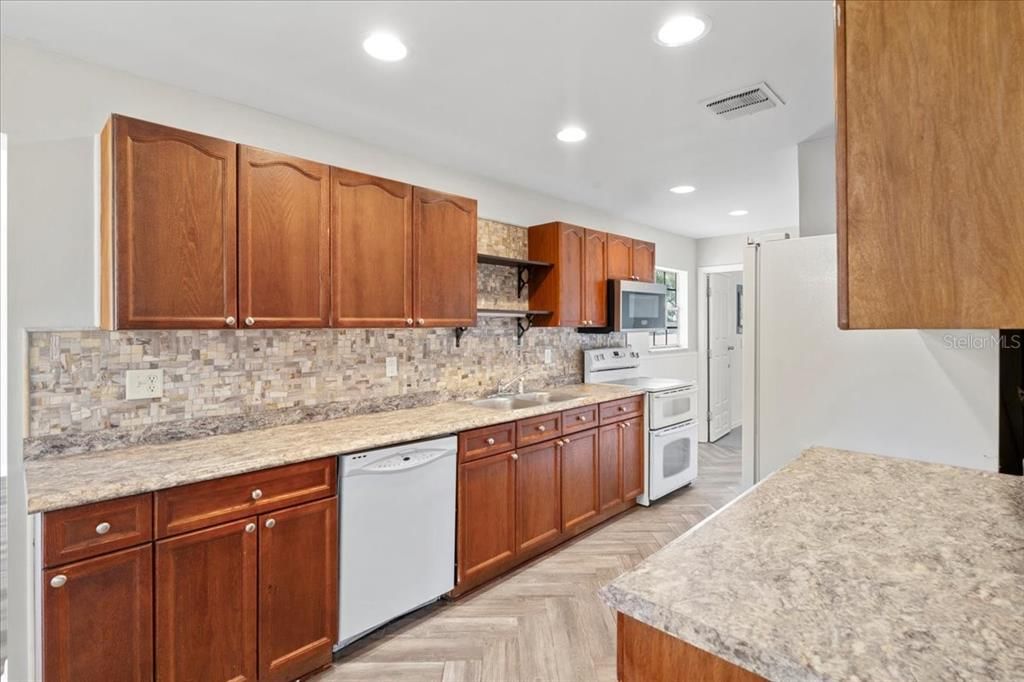 Interior, Kitchen, Recessed Lighting, Wood Texture Flooring
