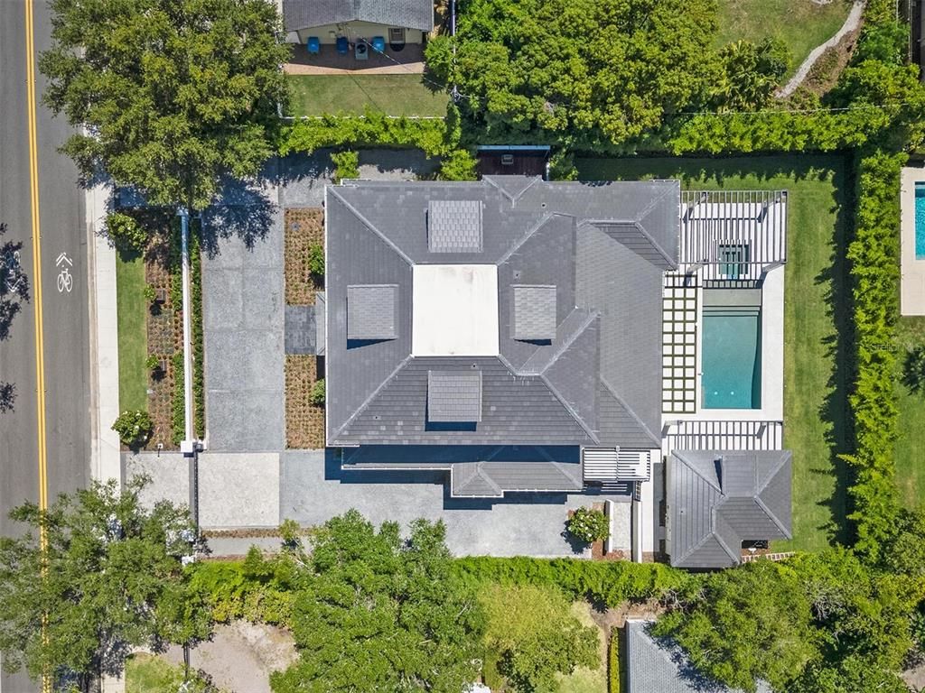 Exterior, Drone