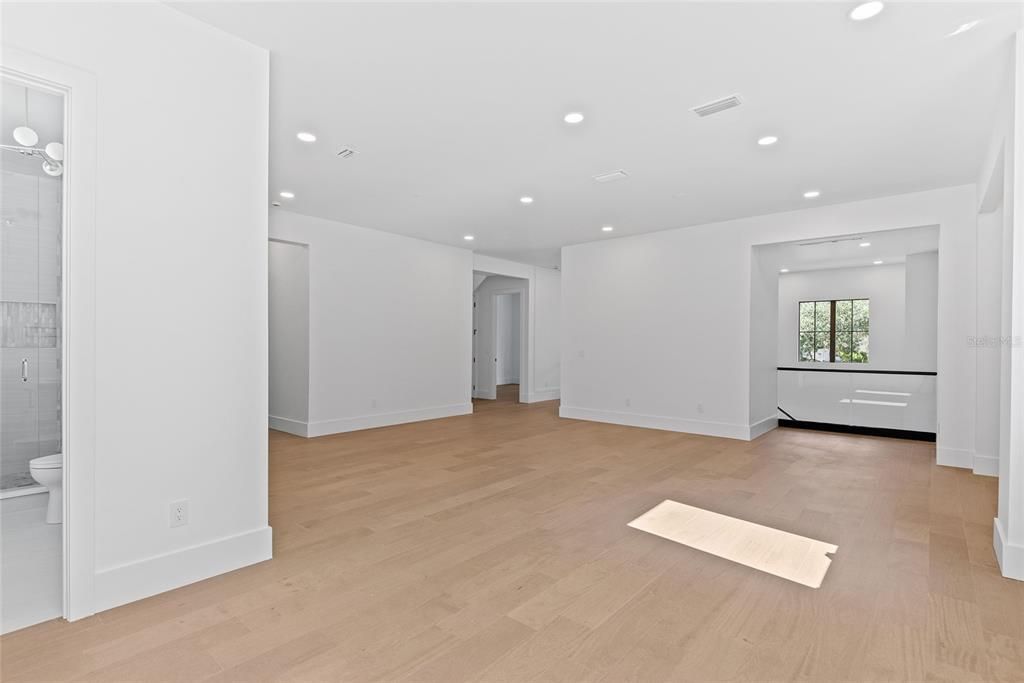 Interior, Recessed Lighting, Wood Texture Flooring