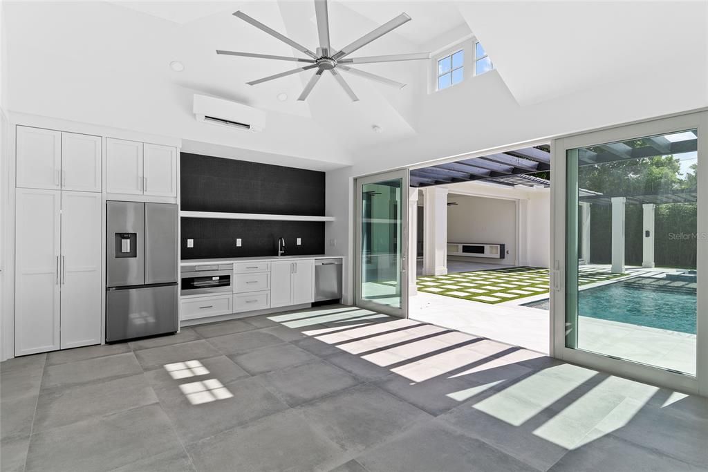 Interior, Kitchen, Stainless Steel Appliances