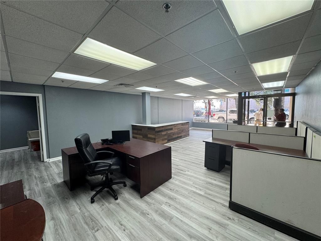 Home Office, Interior, Recessed Lighting, Wood Texture Flooring