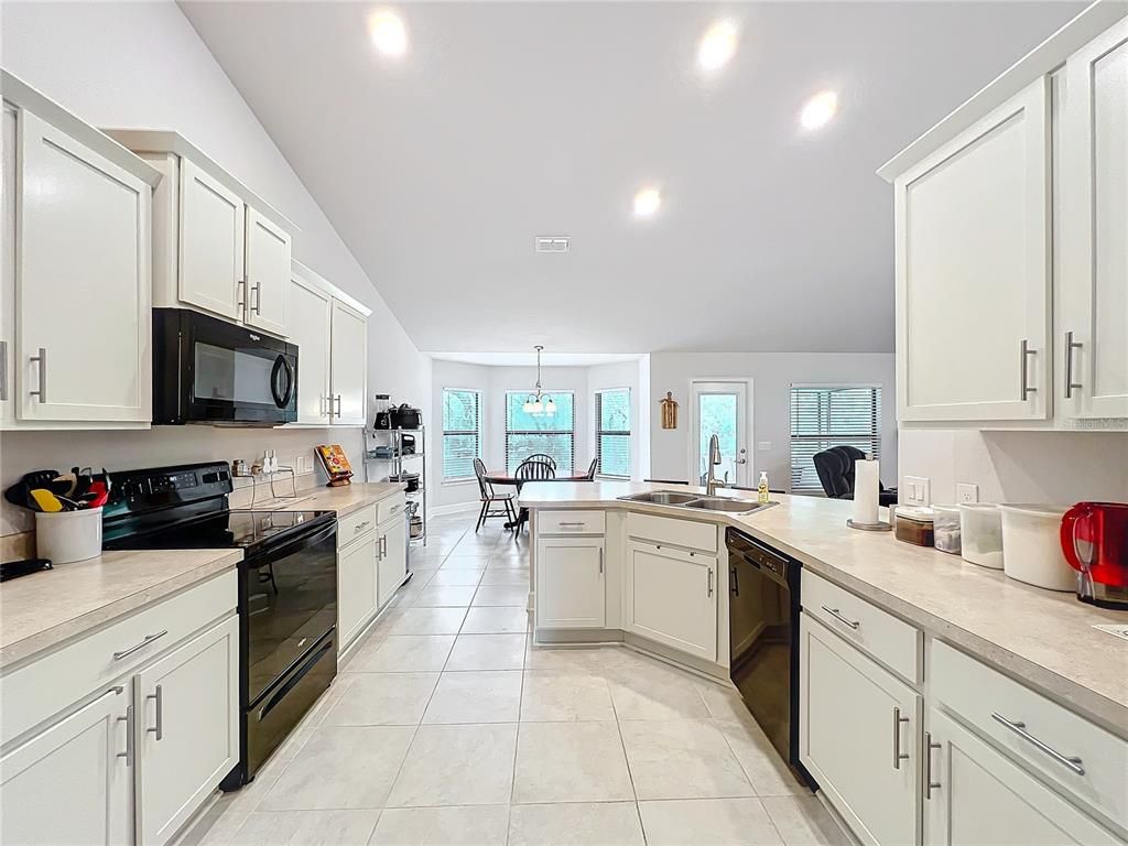 Dining room, Interior, Kitchen, Pendant Lights, Recessed Lighting
