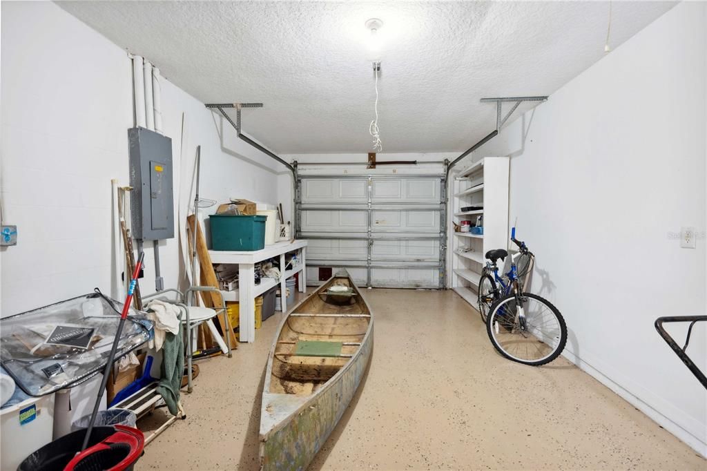 Garage, Interior