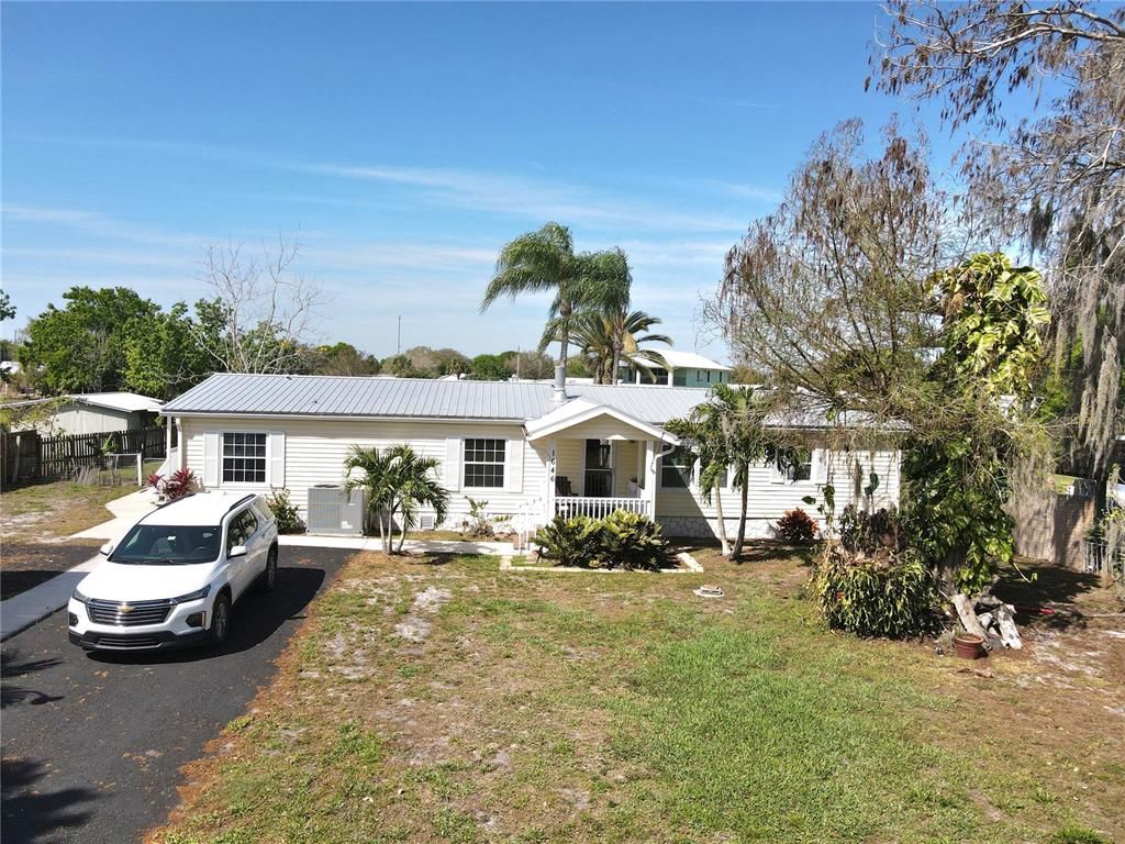 Backyard, Exterior, Facade, Ranch