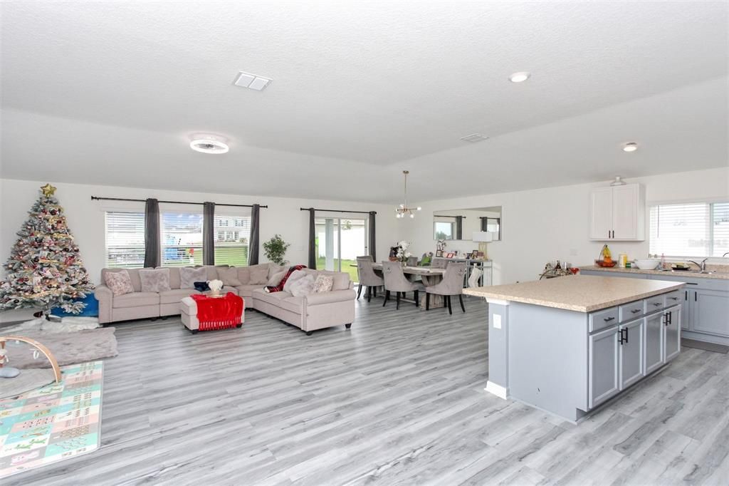 Dining room, Interior, Kitchen, Living room, Pendant Lights, Recessed Lighting, Wood Texture Flooring
