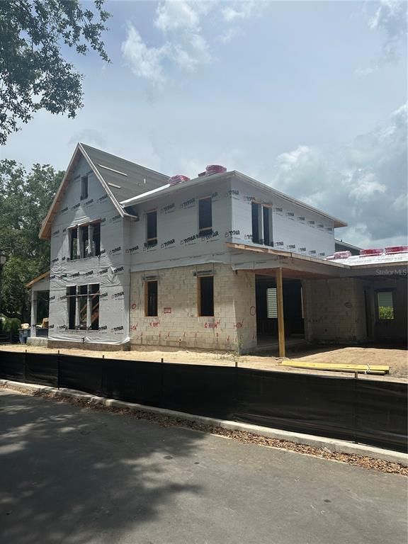 Exterior, Facade, Farmhouse