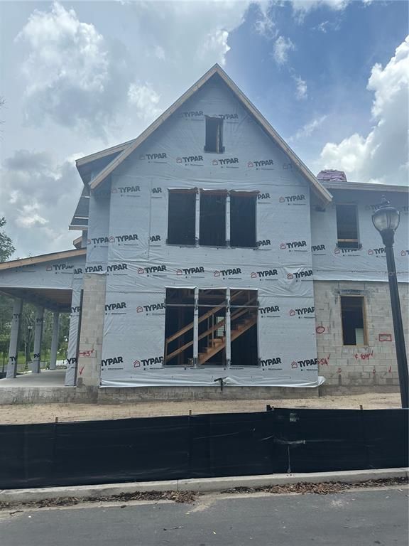 Exterior, Facade, None