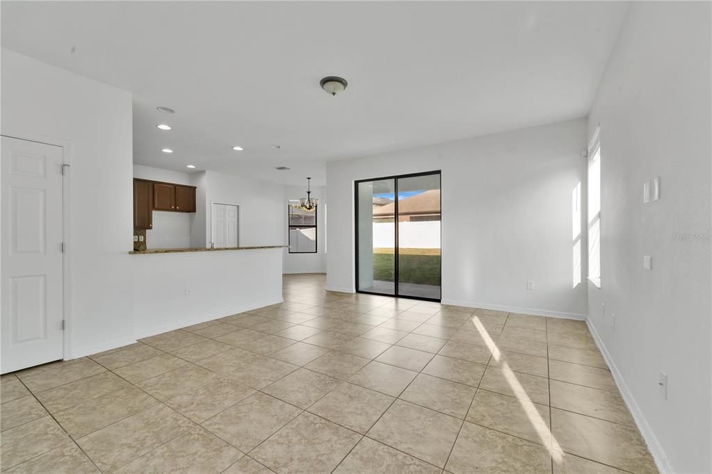 Empty room, Interior, Kitchen, Recessed Lighting