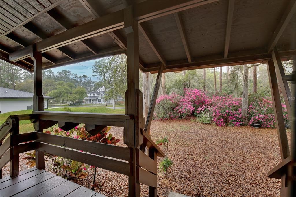 Backyard, Exterior