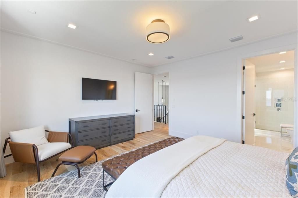 Bathroom, Bedroom, Interior, Recessed Lighting, Wood Texture Flooring