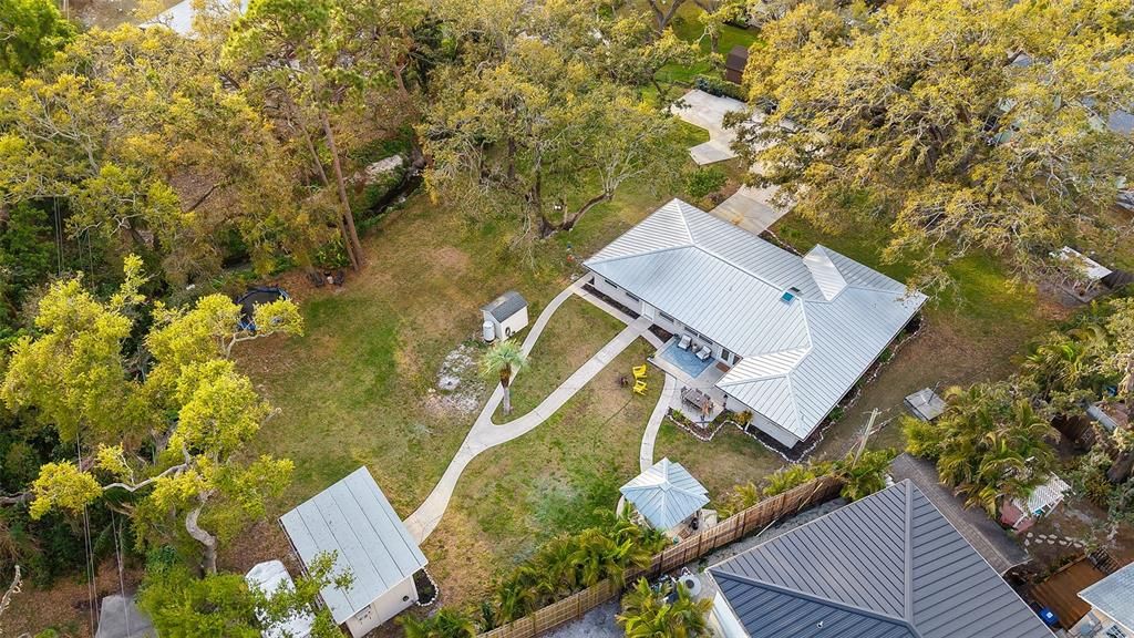 Exterior, Drone