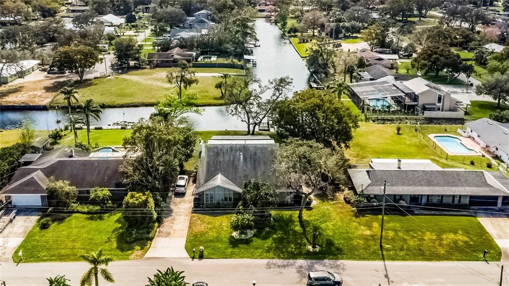Exterior, Drone