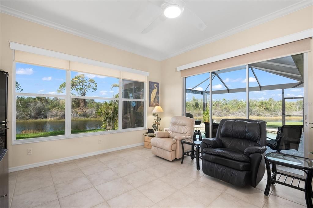 Interior, Living room, Sun Room, Water