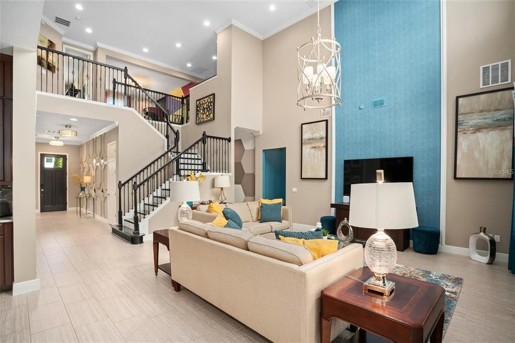 Chandelier, Interior, Living room, Pendant Lights, Recessed Lighting
