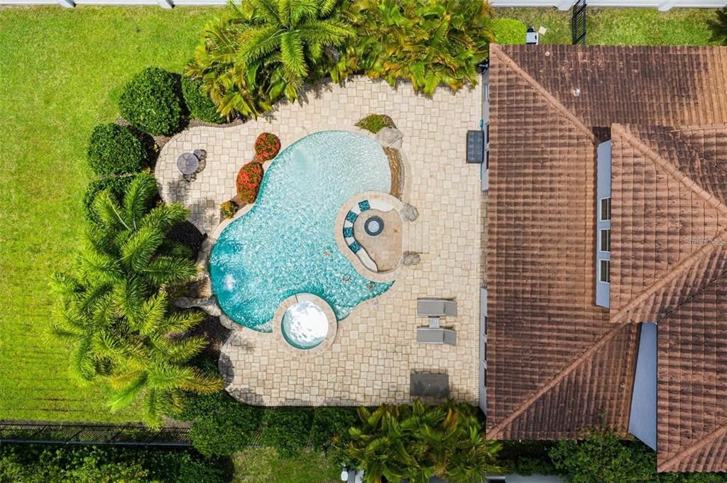Exterior, Drone