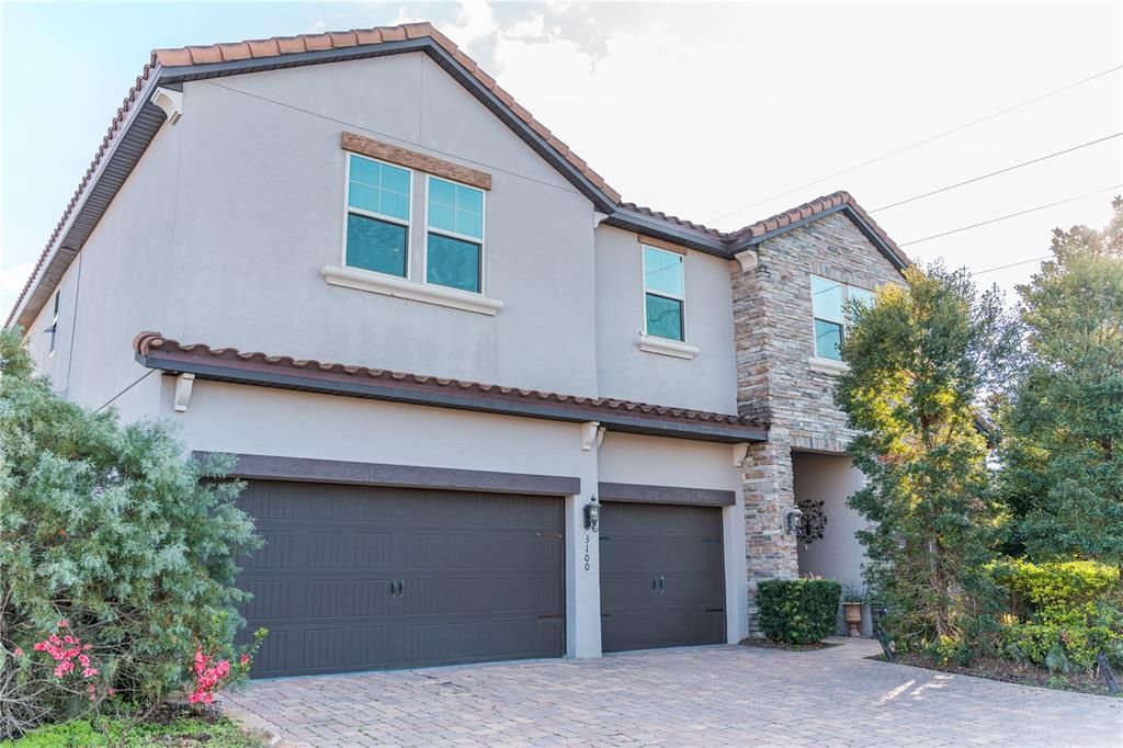 Attached, Exterior, Facade, Spanish Mediterranean