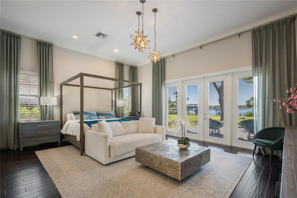 Bedroom, Interior, Pendant Lights, Recessed Lighting, Water, Wood Texture Flooring