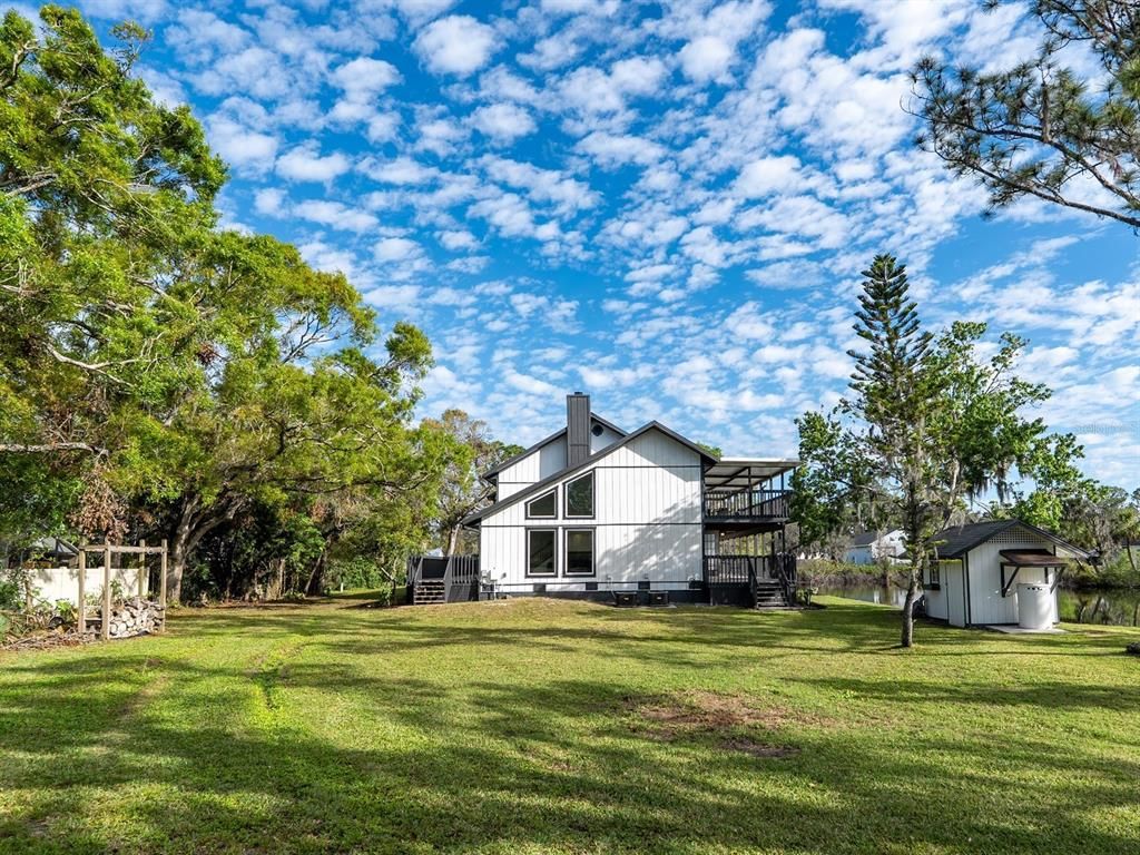 Backyard, Exterior